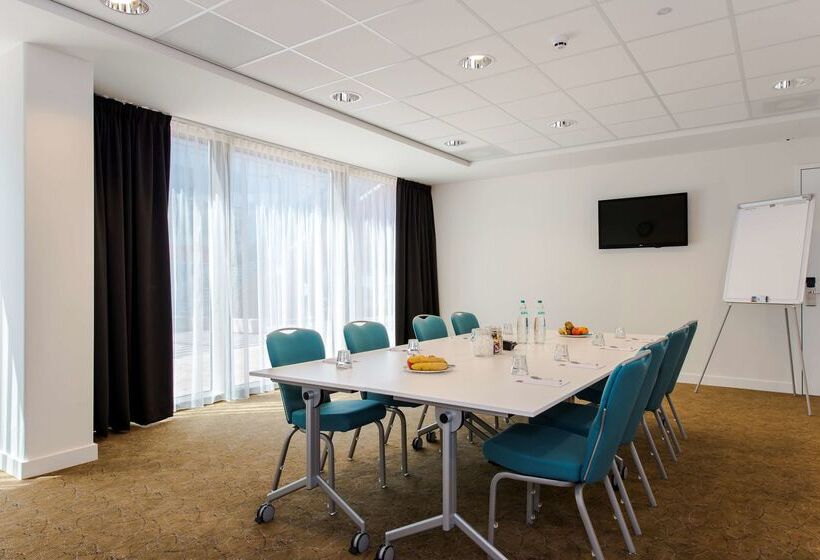 هتل Hampton By Hilton Amsterdam / Arena Boulevard