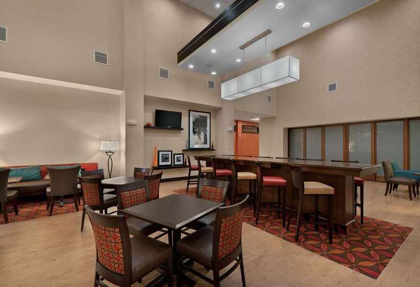 فندق Hampton Inn & Suites Tampa Northwest/oldsmar