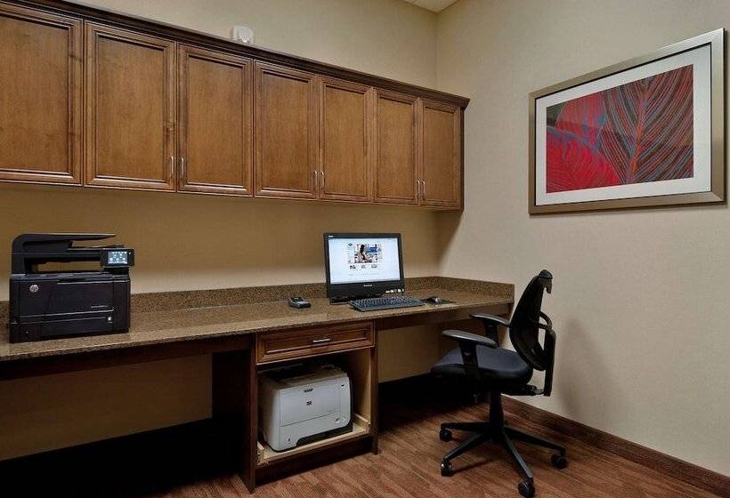 فندق Hampton Inn & Suites Tampa Northwest/oldsmar