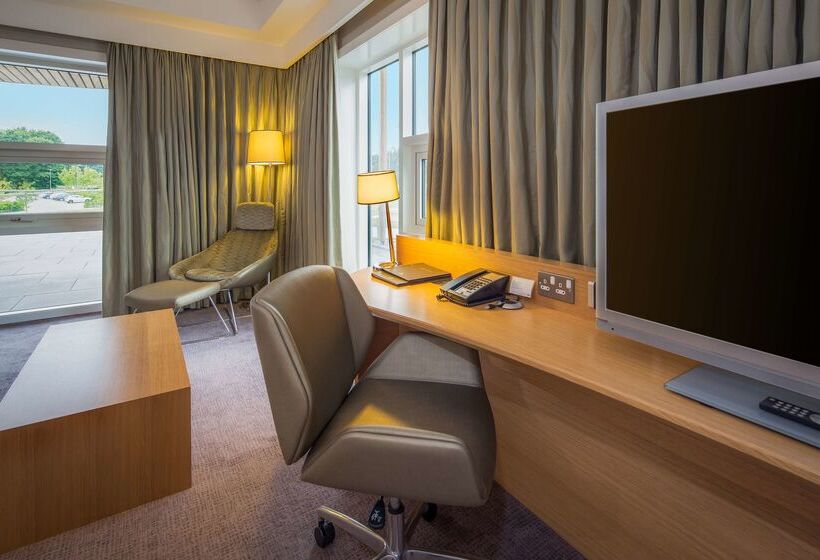 Отель Hilton At St George S Park, Burton Upon Trent