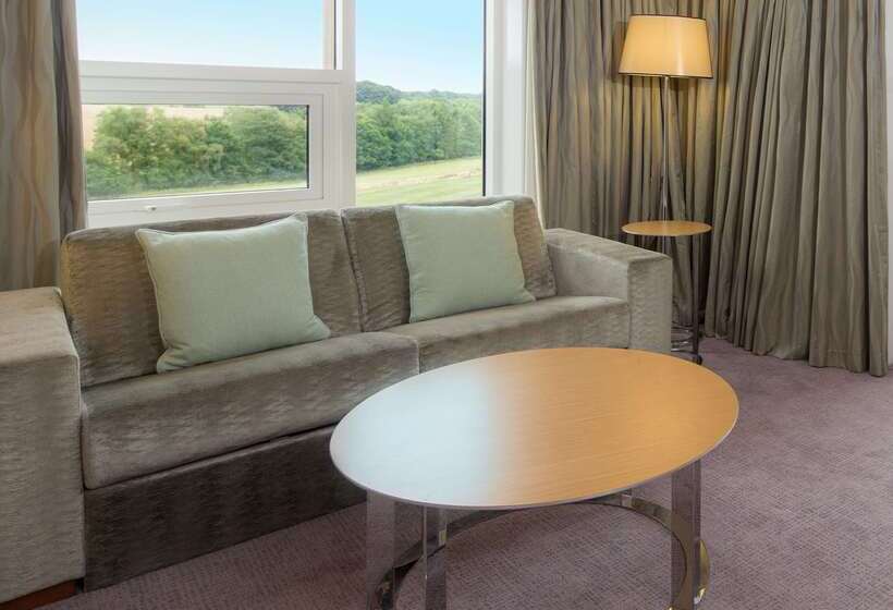 Отель Hilton At St George S Park, Burton Upon Trent
