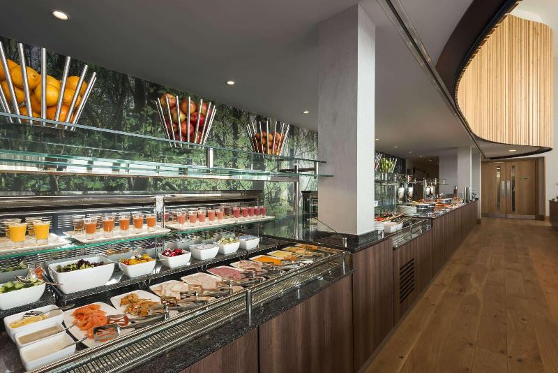 Отель Hilton At St George S Park, Burton Upon Trent