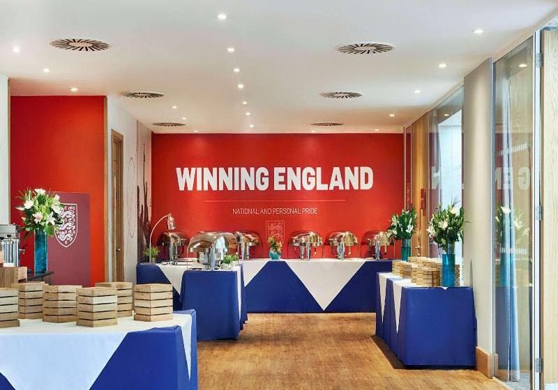 Отель Hilton At St George S Park, Burton Upon Trent