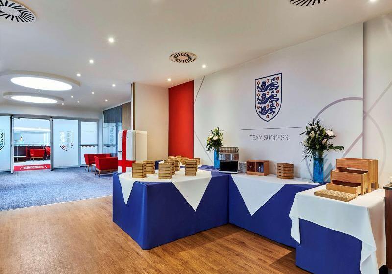 Отель Hilton At St George S Park, Burton Upon Trent