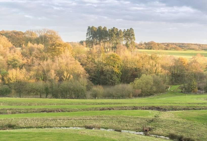 Отель Hilton At St George S Park, Burton Upon Trent