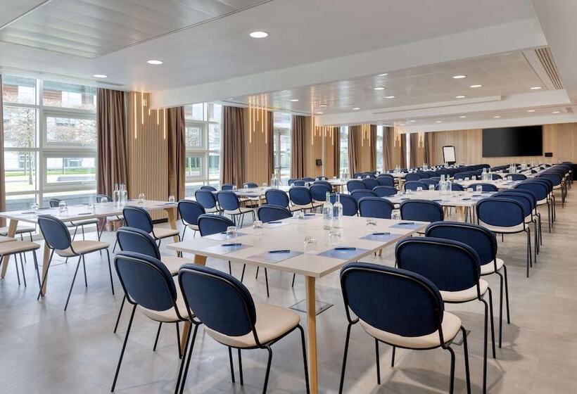 Отель Hilton At St George S Park, Burton Upon Trent