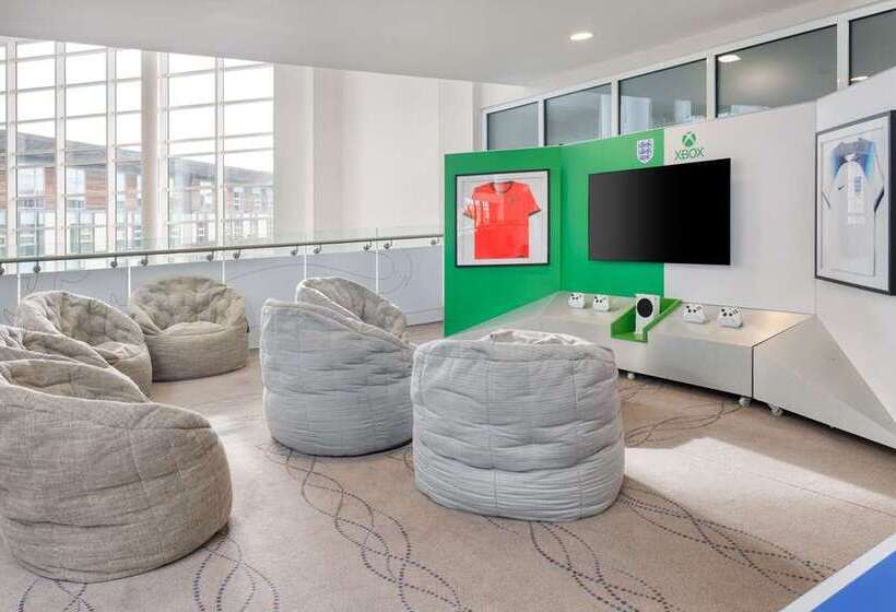 Отель Hilton At St George S Park, Burton Upon Trent