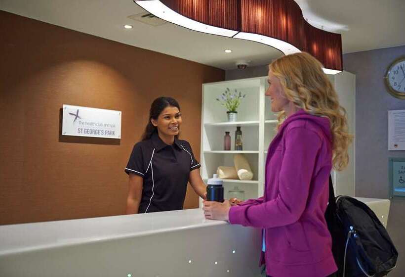 Отель Hilton At St George S Park, Burton Upon Trent