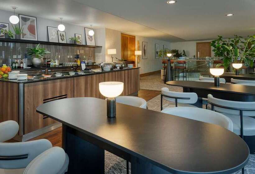 Отель Hilton At St George S Park, Burton Upon Trent