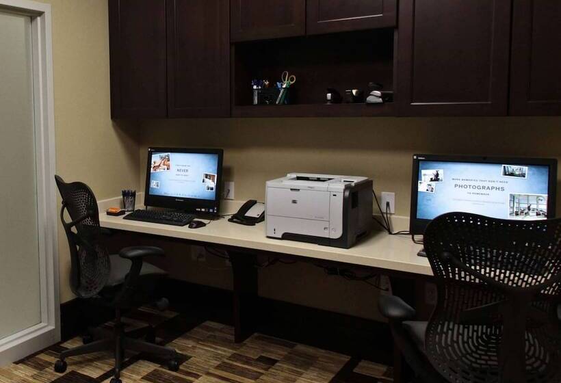 酒店 Hilton Garden Inn Victoria