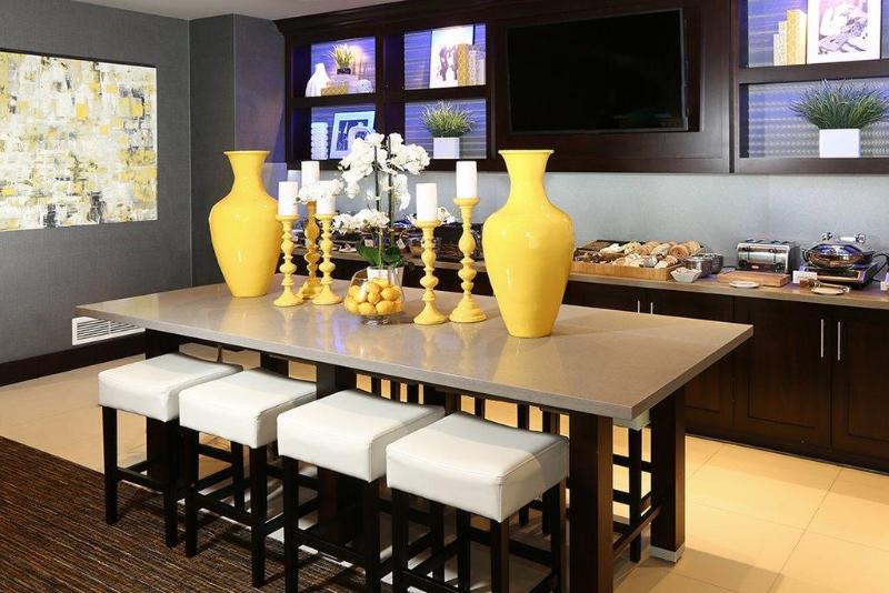 בית מלון כפרי Holiday Inn And Suites East Peoria, An Ihg