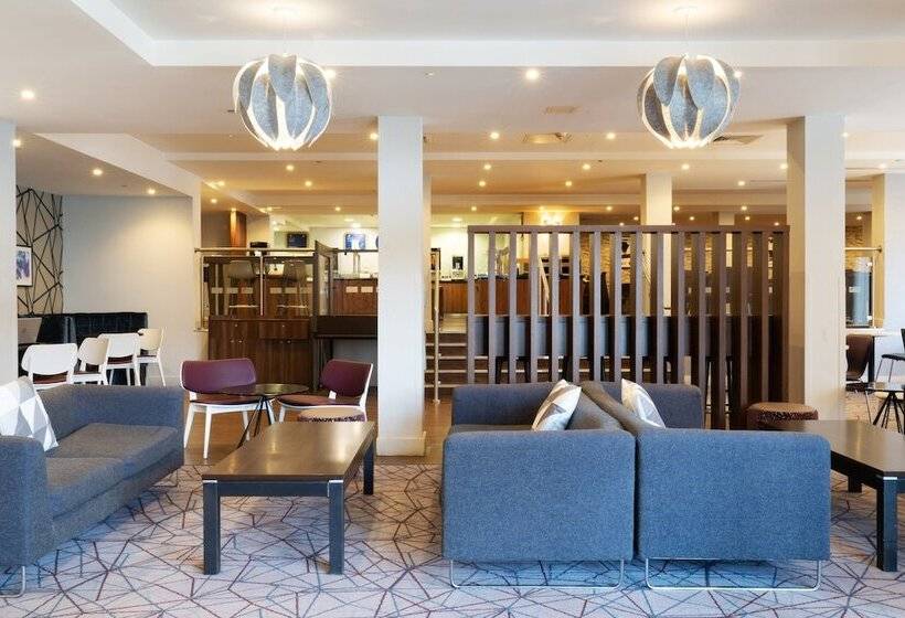 هتل Holiday Inn Express Birmingham   Snow Hill, An Ihg