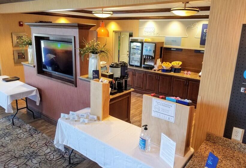 호텔 Holiday Inn Express & Suites Paducah West, An Ihg