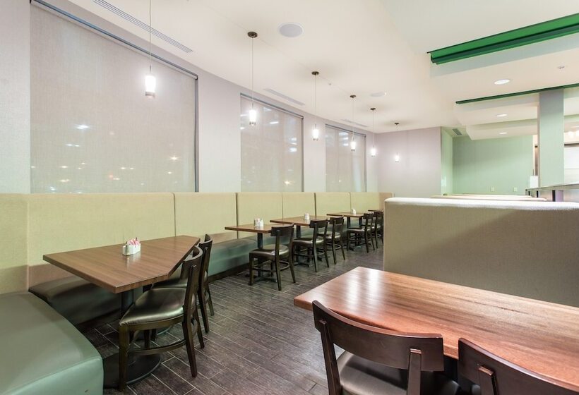 فندق Holiday Inn Texarkana Arkansas Convention Center, An Ihg