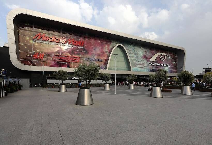 هتل Ibis Istanbul Esenyurt