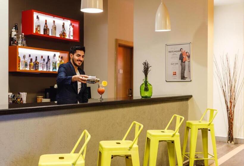 هتل Ibis Istanbul Esenyurt
