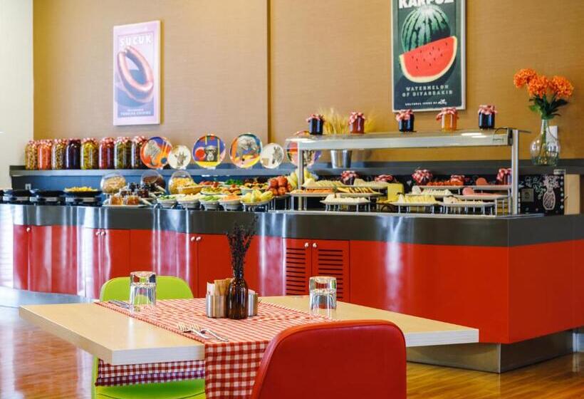 هتل Ibis Istanbul Esenyurt