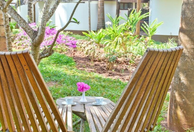 בית מלון כפרי Kena Beach