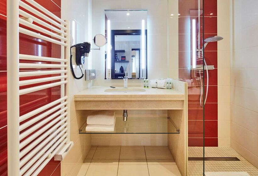 Kyriad Prestige Lyon Est   Saint Priest Eurexpo Hotel And Spa