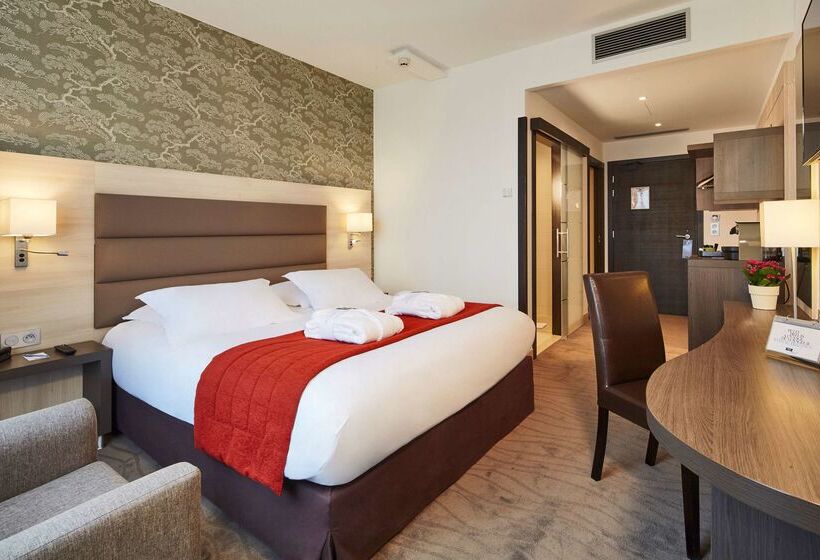 Kyriad Prestige Lyon Est   Saint Priest Eurexpo Hotel And Spa