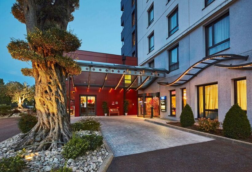 Kyriad Prestige Lyon Est   Saint Priest Eurexpo Hotel And Spa