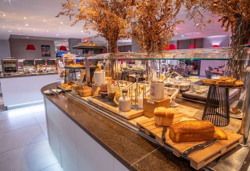 Kyriad Prestige Lyon Est   Saint Priest Eurexpo Hotel And Spa