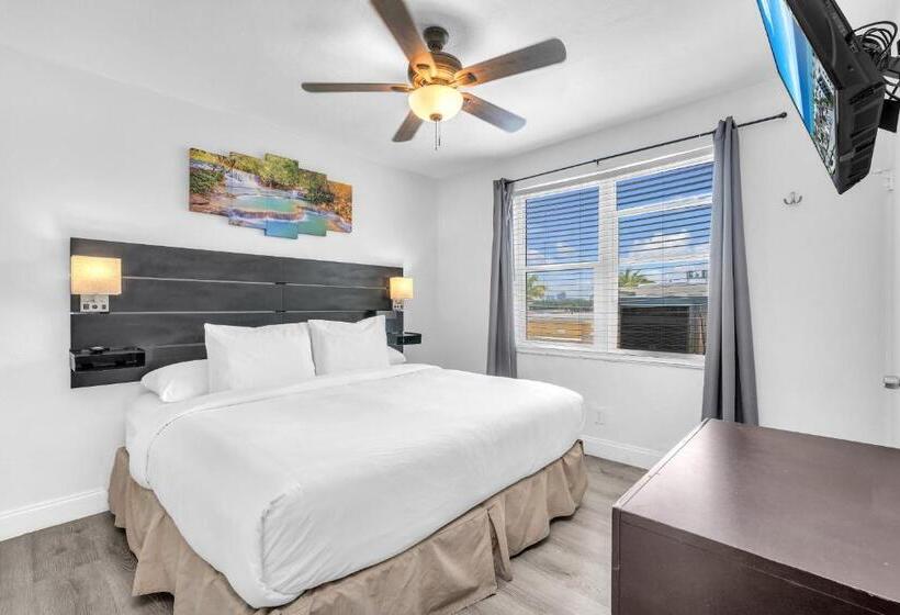 Отель Laguna Blu Beach