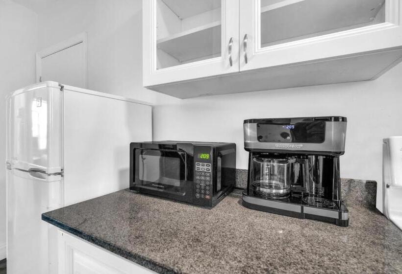 ホテル Laguna Blu Beach