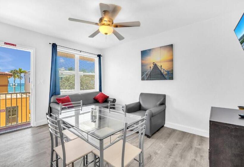 Отель Laguna Blu Beach