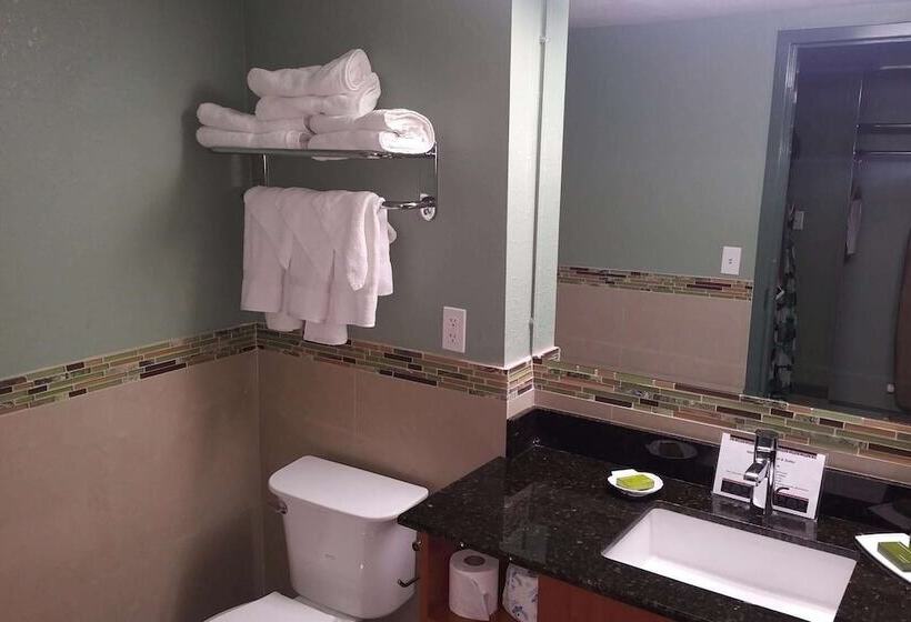 Marble Waters Hotel & Suites, Trademark By Wyndham