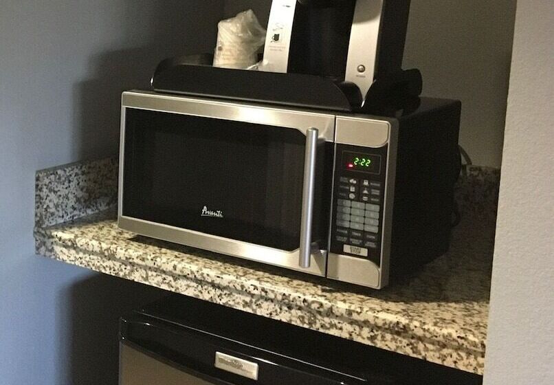 Marble Waters Hotel & Suites, Trademark By Wyndham