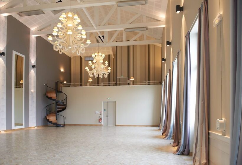 ホテル Mercure Cholet Centre