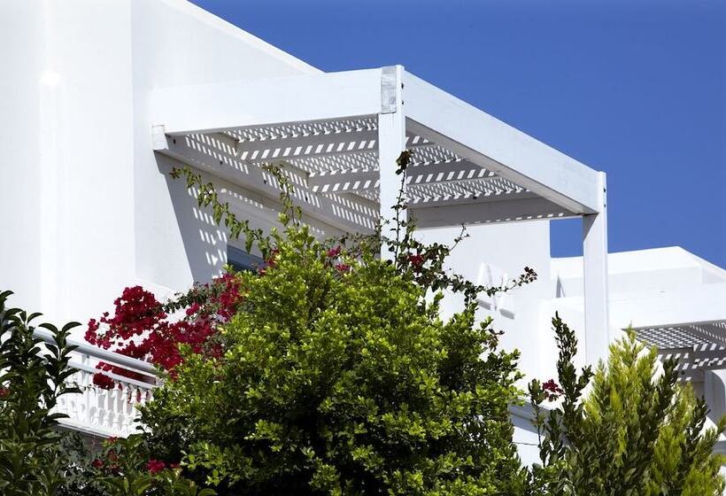 Отель Mitos Suites