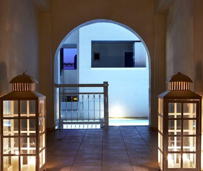 Отель Mitos Suites