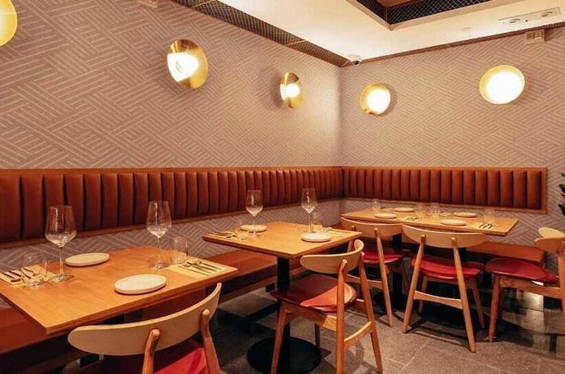 هتل Ovolo Central