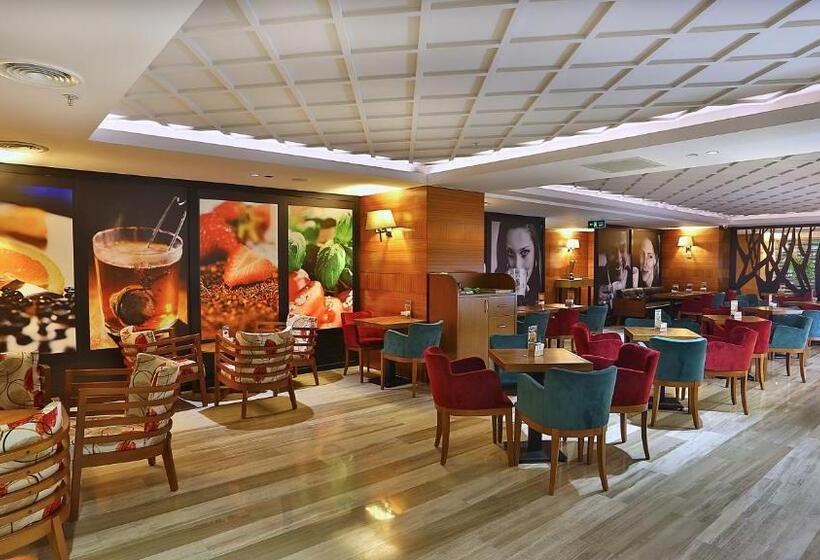 هتل Park Inn By Radisson Istanbul Asia Kavacik