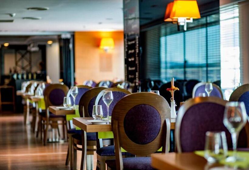 هتل Park Inn By Radisson Istanbul Asia Kavacik