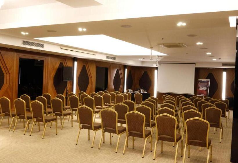 هتل Park Inn By Radisson Istanbul Asia Kavacik