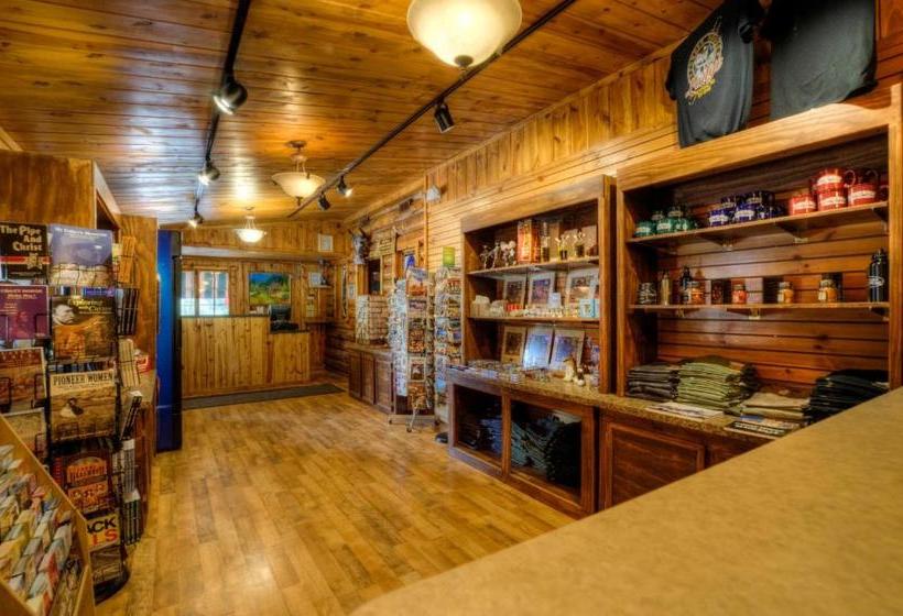 ホテル Powder House Lodge