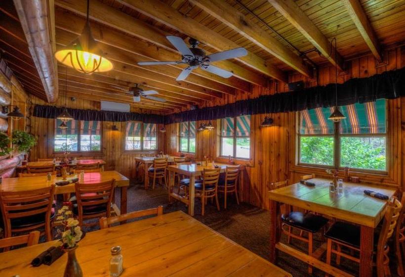 ホテル Powder House Lodge