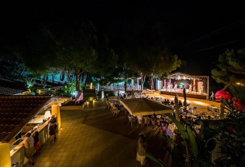 בית מלון כפרי Amareclub Rocca Dorada