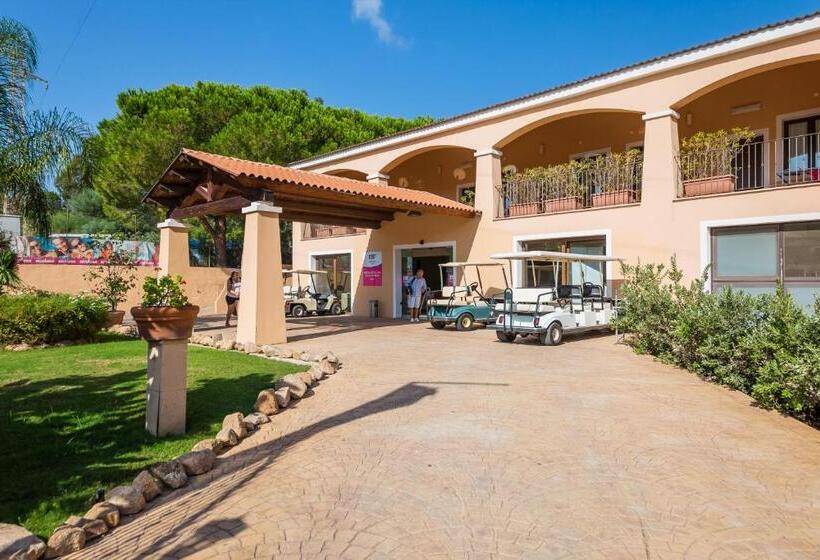 בית מלון כפרי Amareclub Rocca Dorada