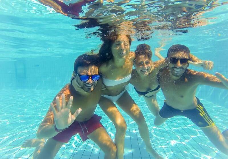 בית מלון כפרי Amareclub Rocca Dorada