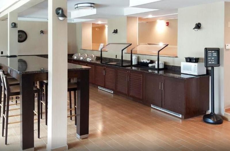 Roosevelt Hotel   Undergoing Improvements