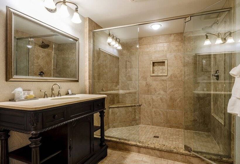 هتل روستایی Red Coach Inn