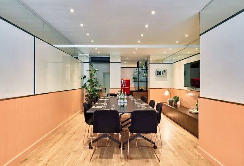 Sir Albert Hotel, Part Of Sircle Collection