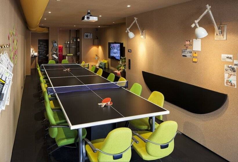 Sir Albert Hotel, Part Of Sircle Collection