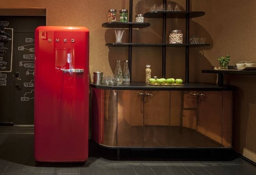 Sir Albert Hotel, Part Of Sircle Collection