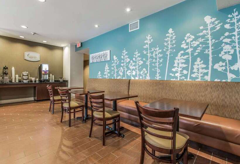 Отель Sleep Inn & Suites Clintwood