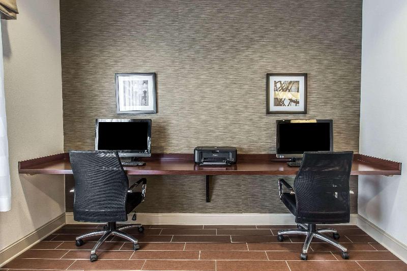 Отель Sleep Inn & Suites Clintwood